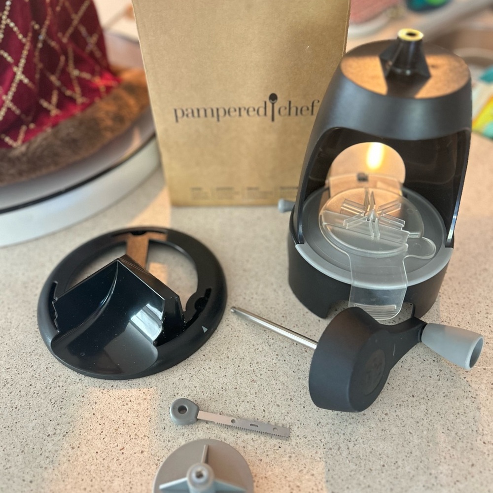 Pampered Chef Veggie Spiralizer